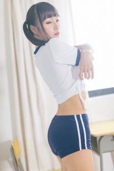 体育生GAY脱裤子自慰感受