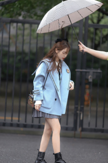 决战刹马镇角色女保镖